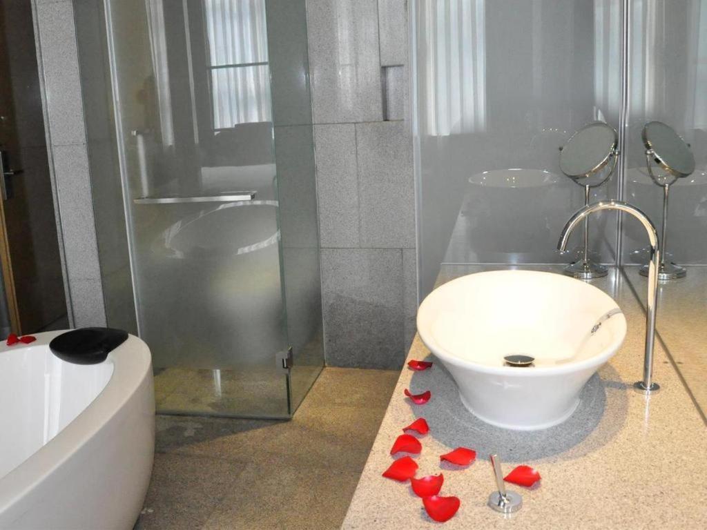 Guangzhou Carat Hotel Buitenkant foto