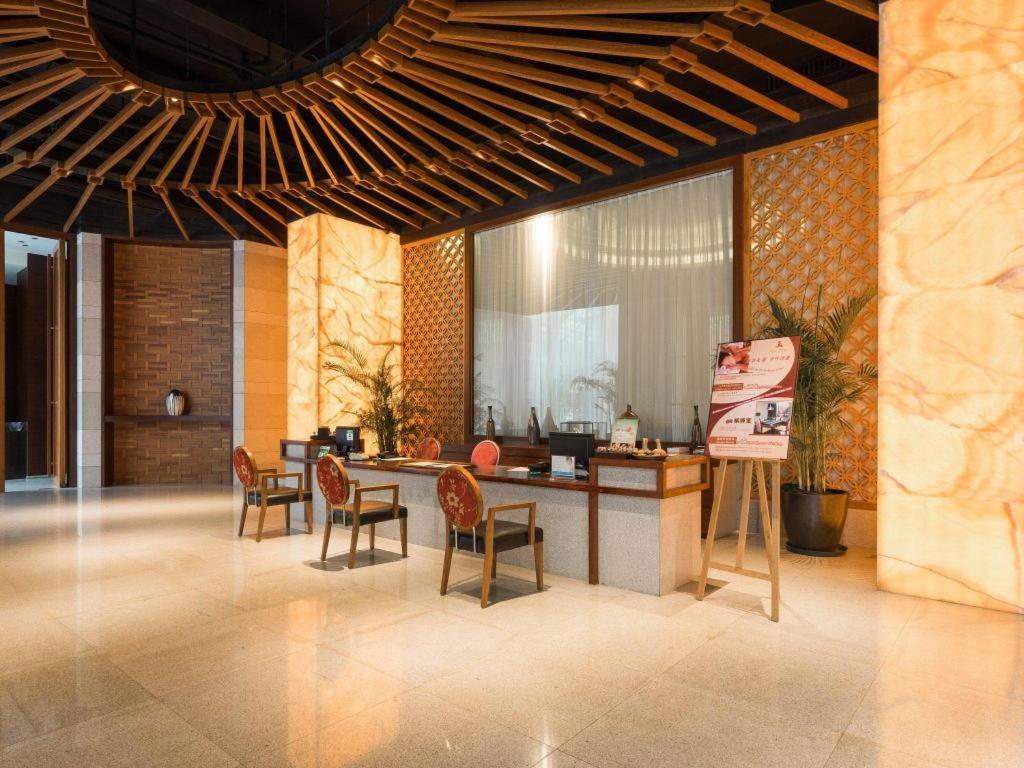 Guangzhou Carat Hotel Buitenkant foto